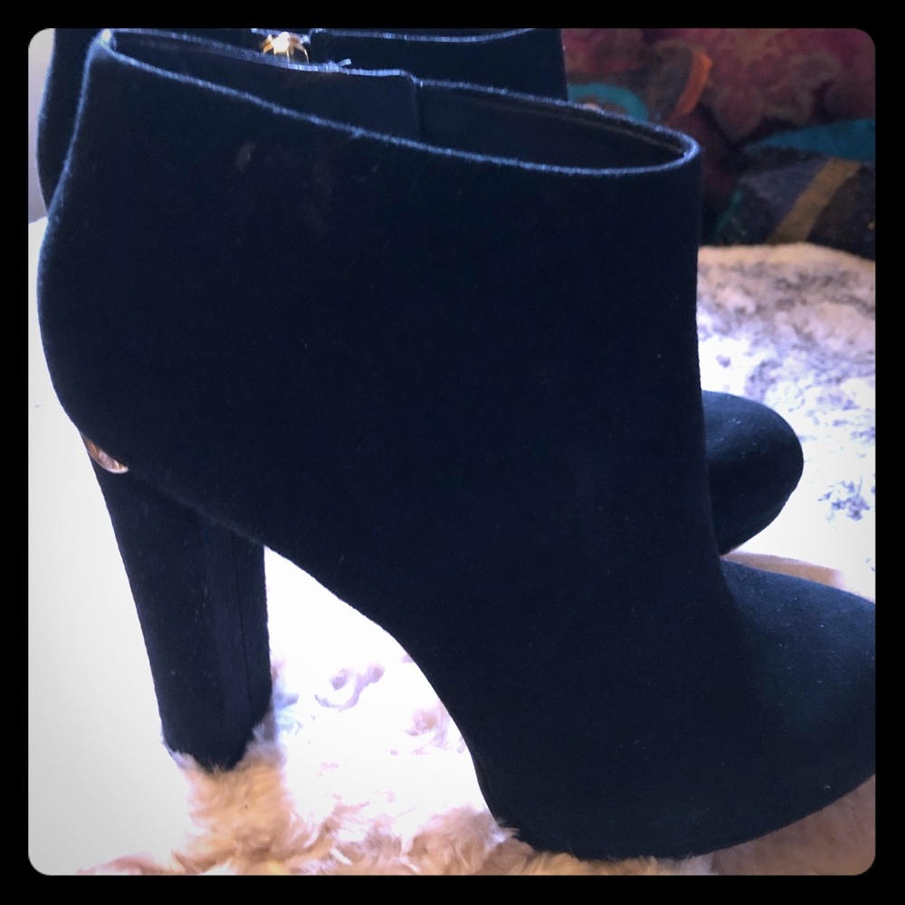 MK booties